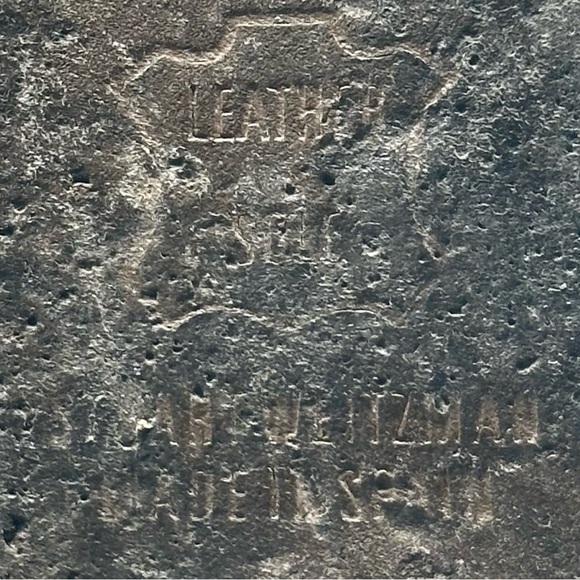 Prada Sz 9/EU 39 Black Leather Platform Pumps Chunky High Heel - Picture 8 of 9